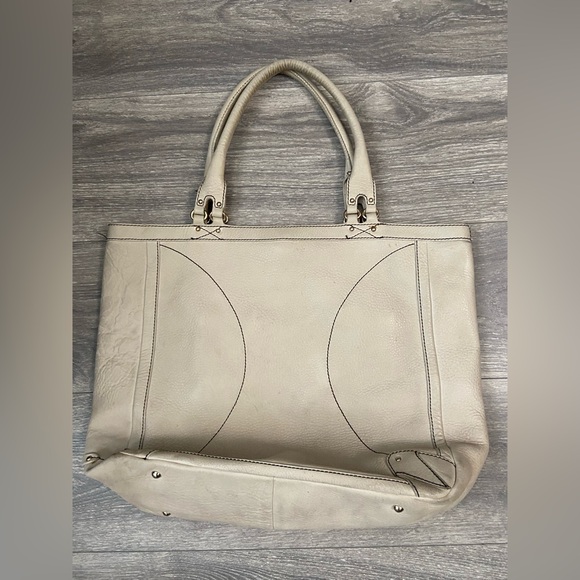 Cole Haan Elegant Cream Pebble Leather Tote Bag Large Gold Tone Hardware - Picture 1 of 13